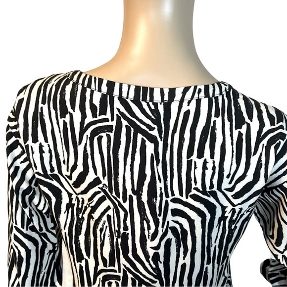 Betsey Johnson Size XS NWT Black White Zebra Print Ruffle Hem Dress (042) - Picture 7 of 11